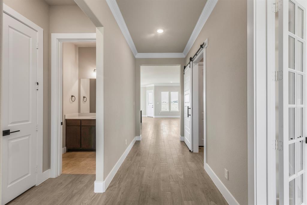 2205 Meteor Drive Property Photo 7