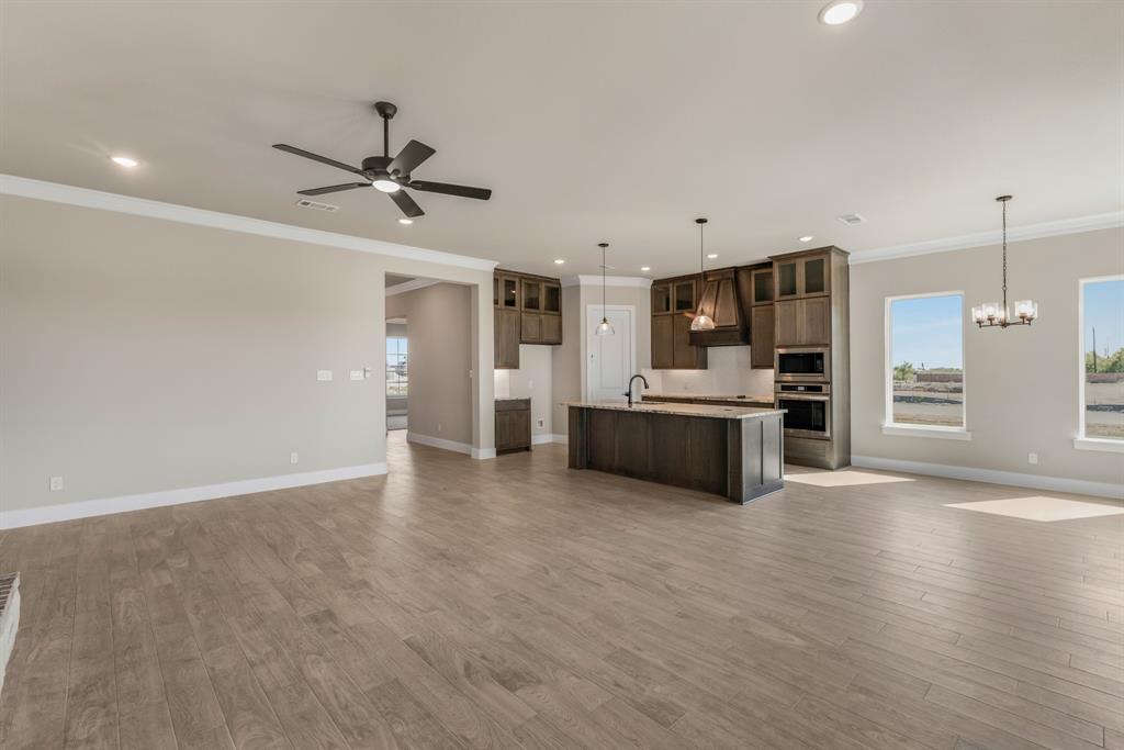 2205 Meteor Drive Property Photo 10