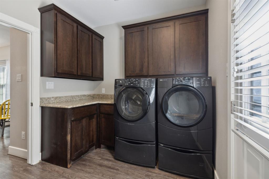 322 S Watson Street Property Photo 20