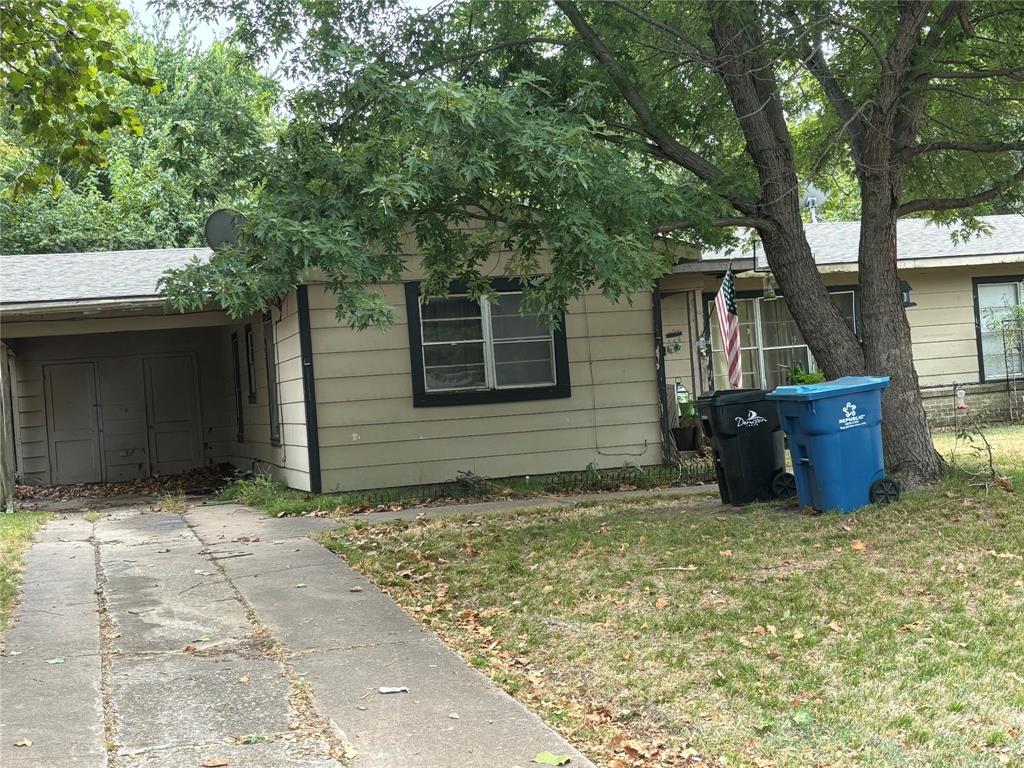 113 Vandenburg Drive Property Photo 2