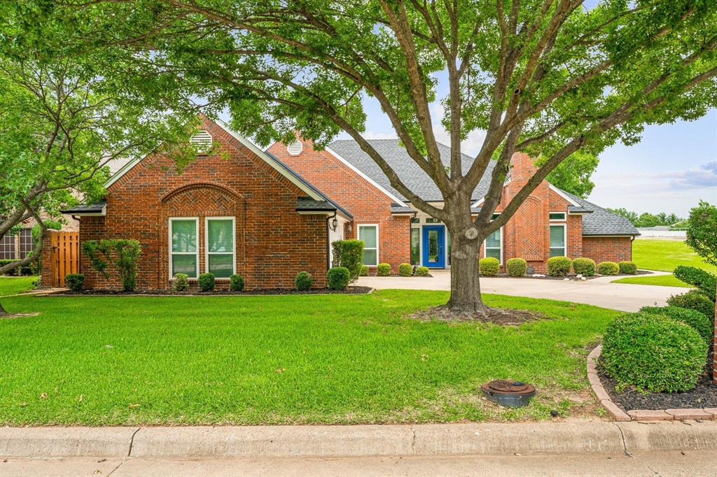2415 Pebble Drive Property Photo 2