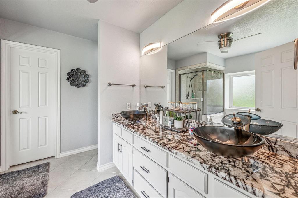 2415 Pebble Drive Property Photo 16