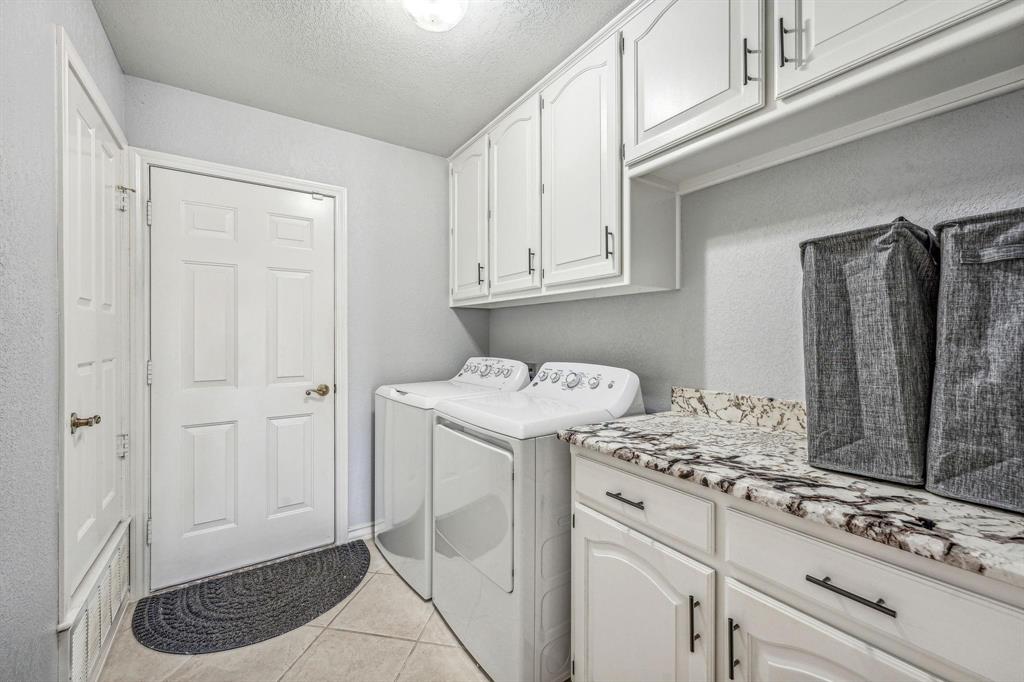 2415 Pebble Drive Property Photo 22