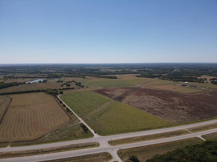 565 County Road 2979 Property Photo 6