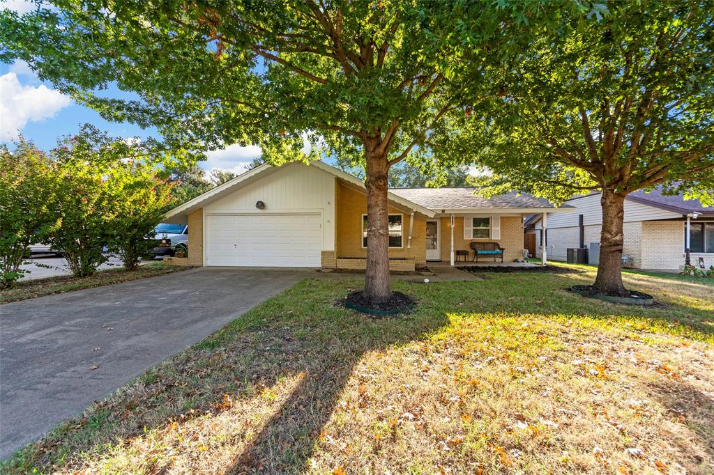 1426 Pickwick Lane Property Photo