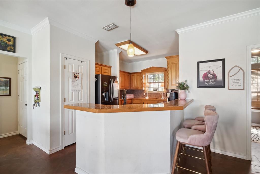 102 Woodrun Court Property Photo 4