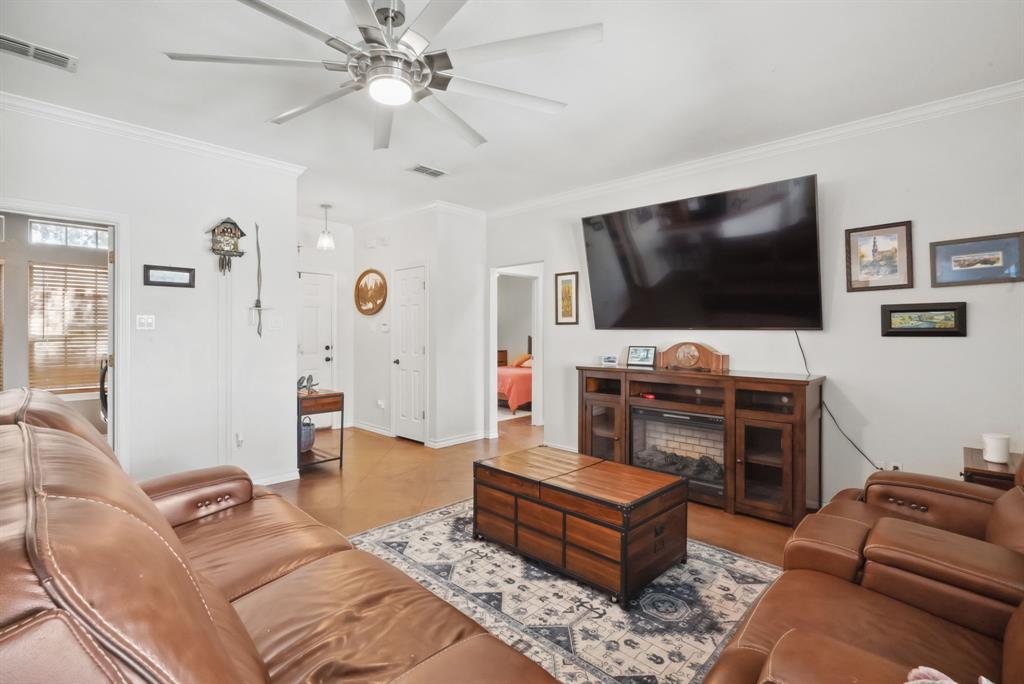 102 Woodrun Court Property Photo 11