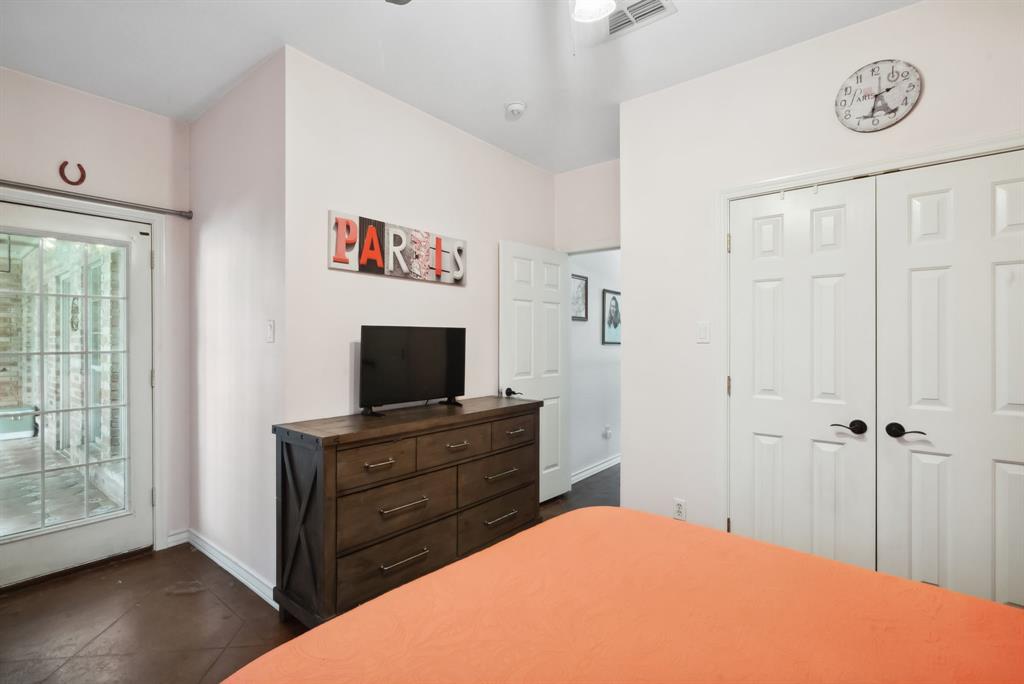 102 Woodrun Court Property Photo 21