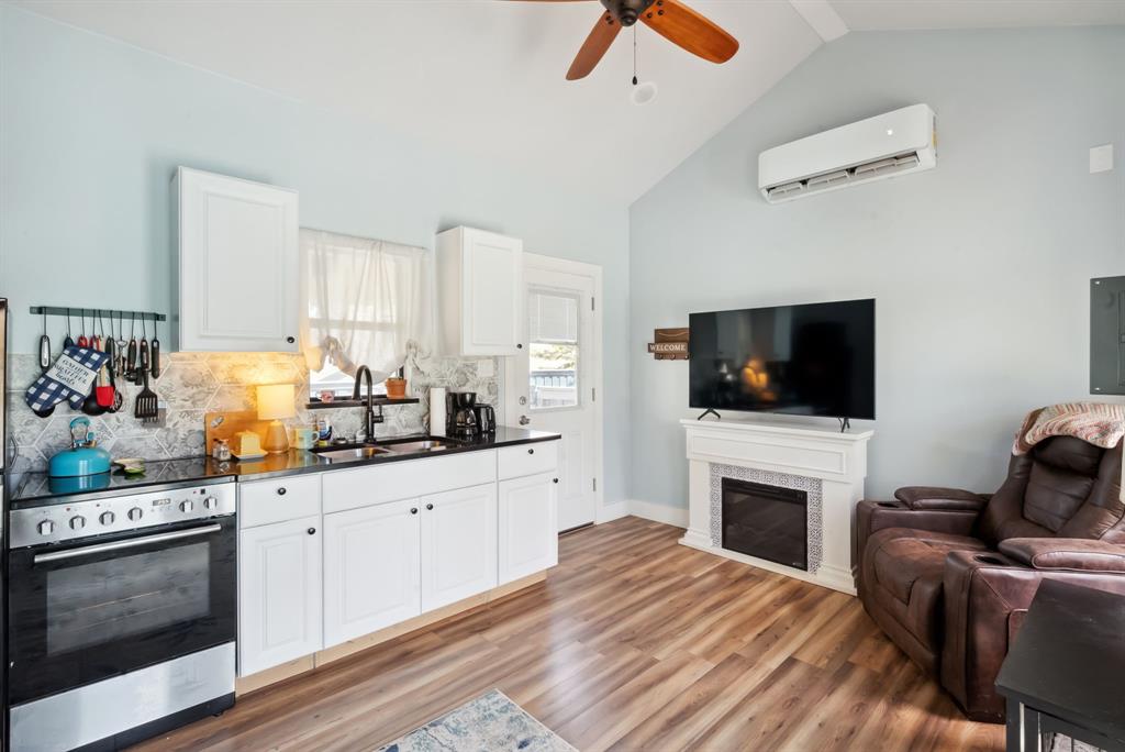 102 Woodrun Court Property Photo 30