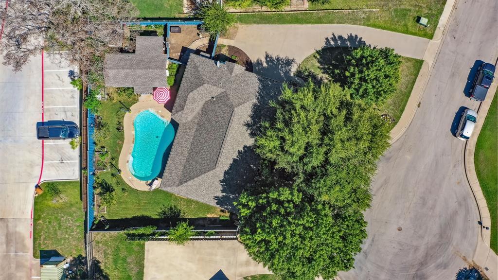 102 Woodrun Court Property Photo 38