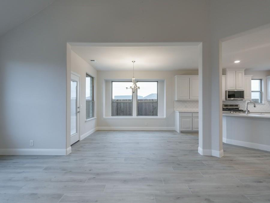 127 Winterwood Drive Property Photo 5