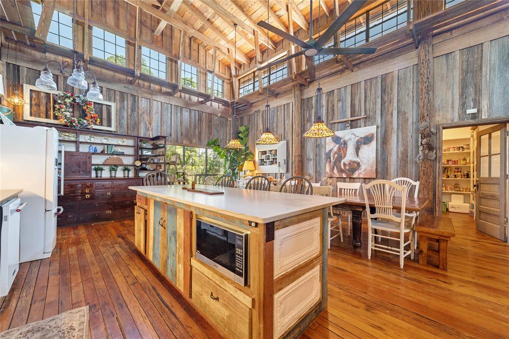 6627 Fm 2632 Property Photo 11