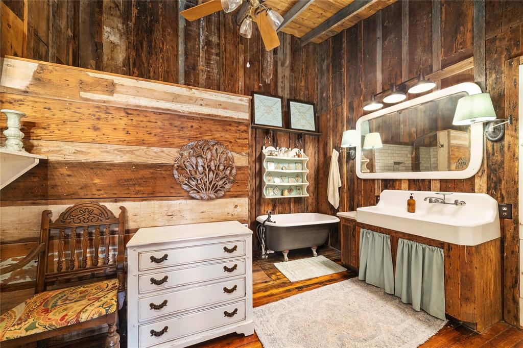 6627 Fm 2632 Property Photo 18
