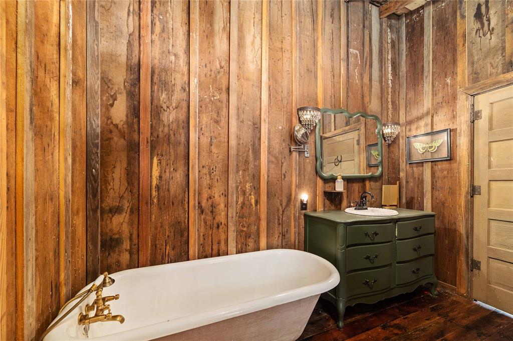 6627 Fm 2632 Property Photo 24