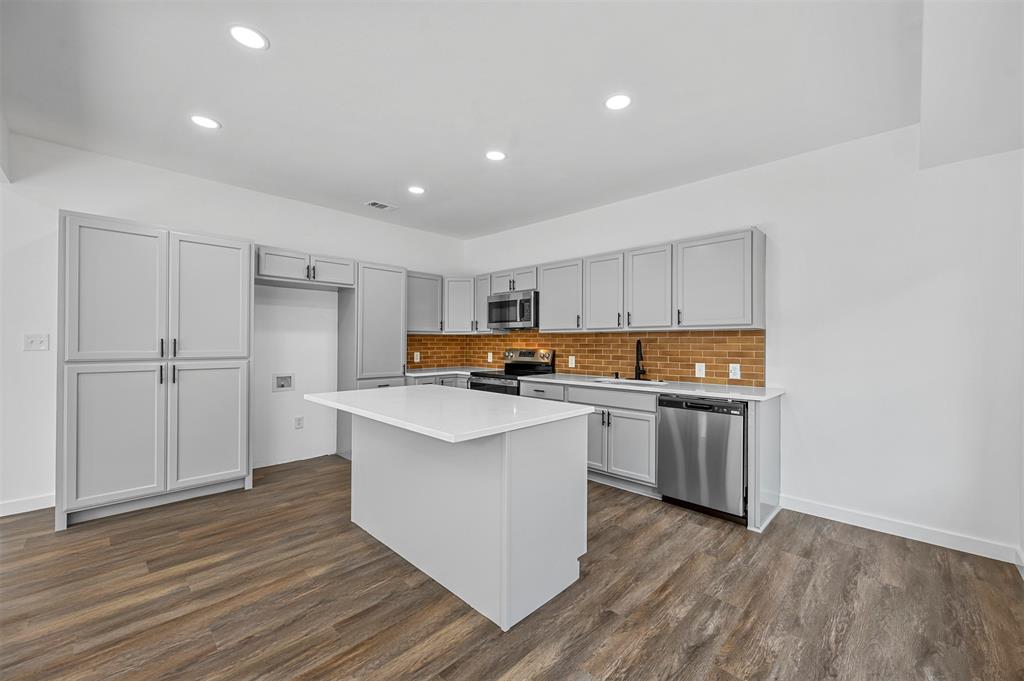 613 S Montreal Avenue Property Photo 9