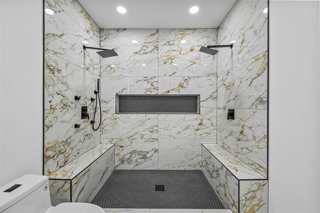 613 S Montreal Avenue Property Photo 17