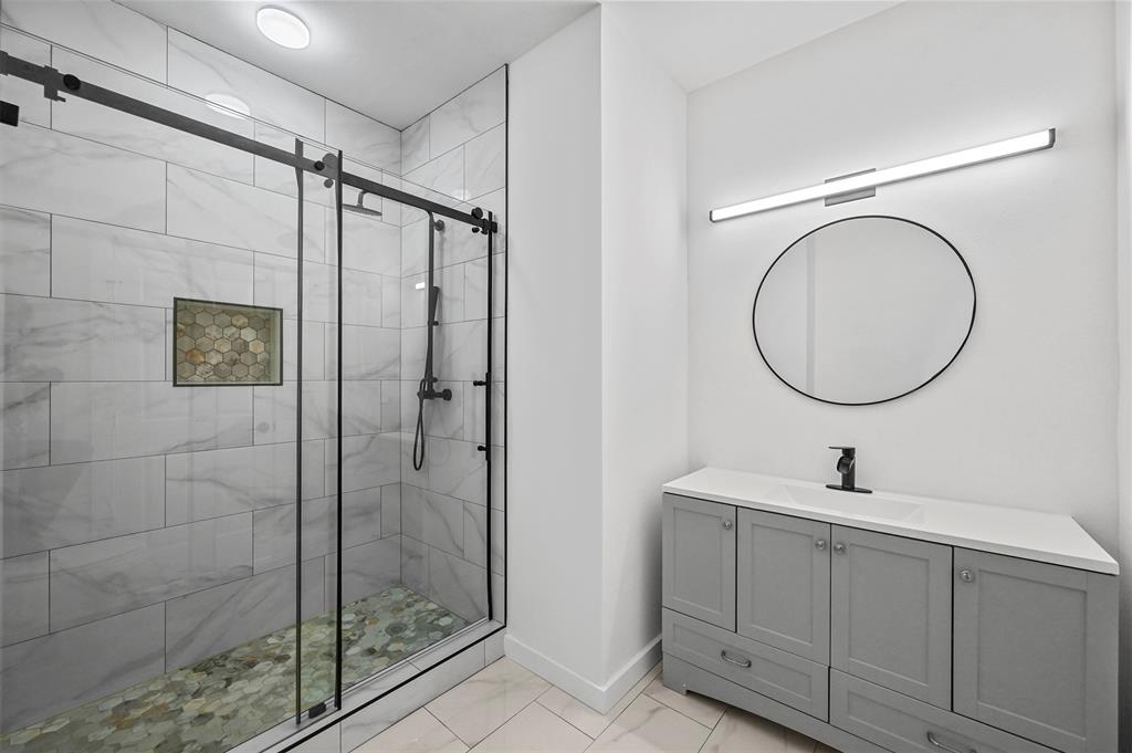 613 S Montreal Avenue Property Photo 19