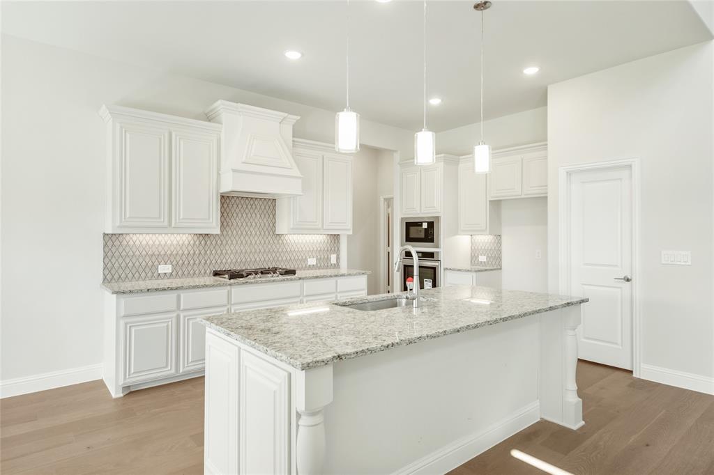 3004 Autumn Glen Drive Property Photo 17