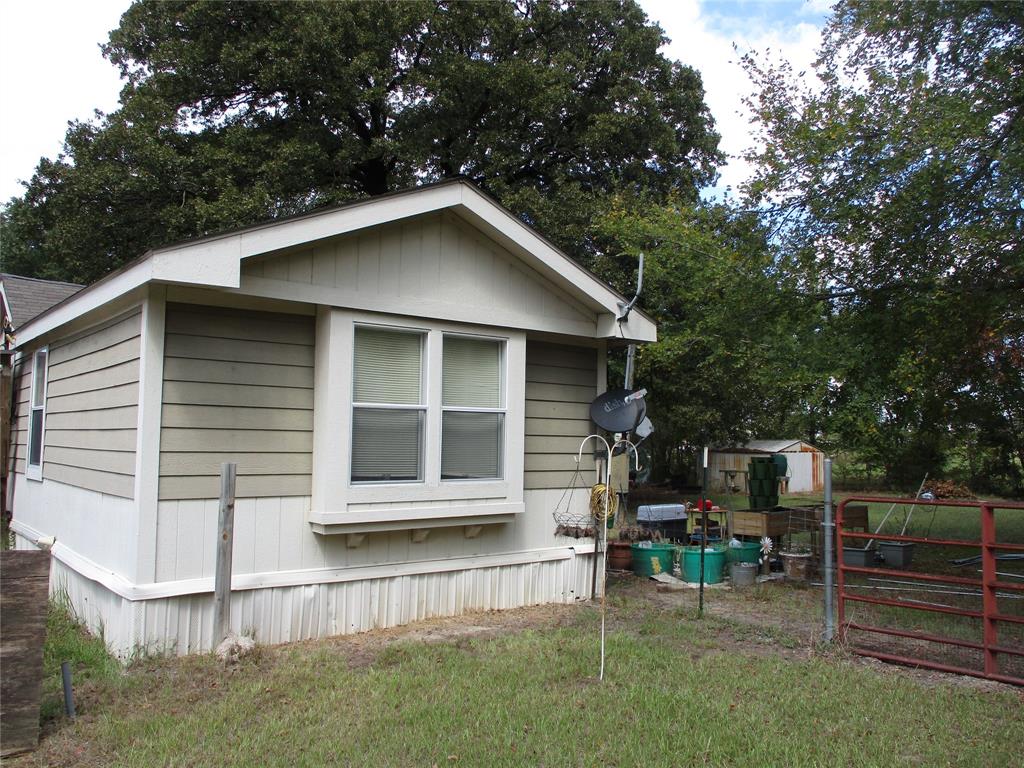 249 Rs County Road 3319 Property Photo 6