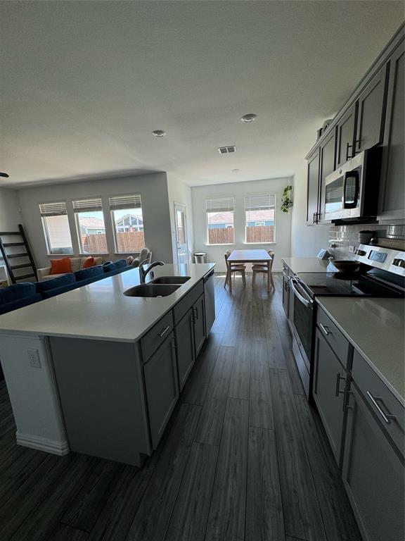 745 Twinvale Drive Property Photo 6