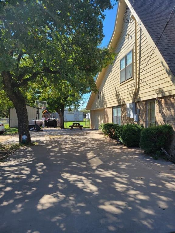 1440 S Keller Road Property Photo 32