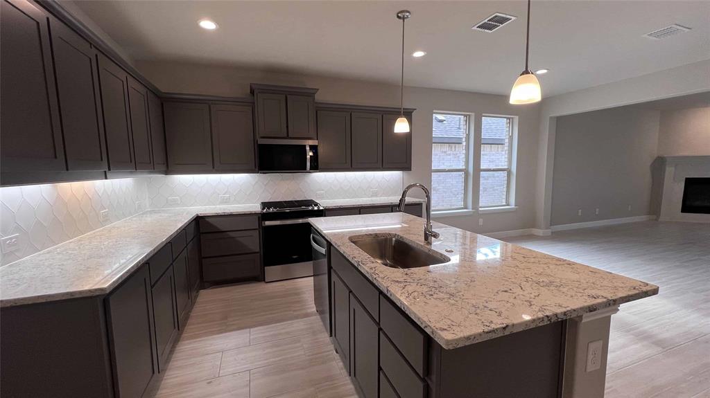 1816 Rachel Street Property Photo 2