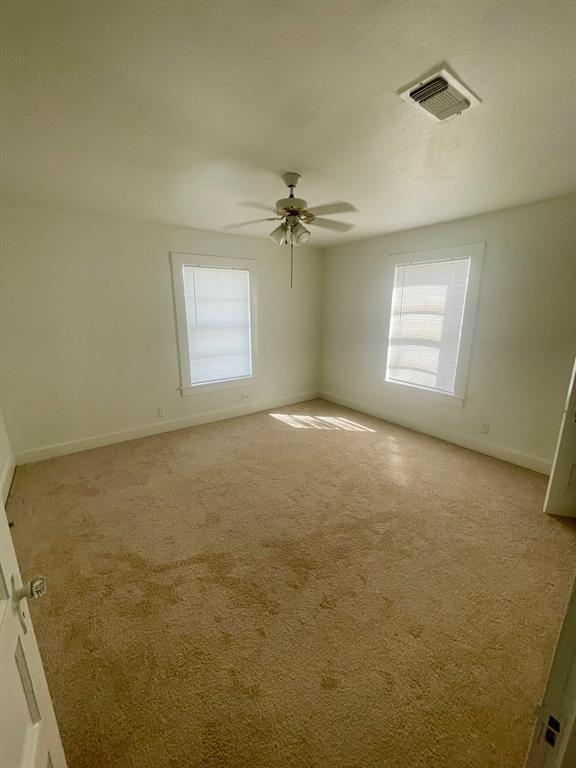 805 N Powell Parkway Property Photo 11