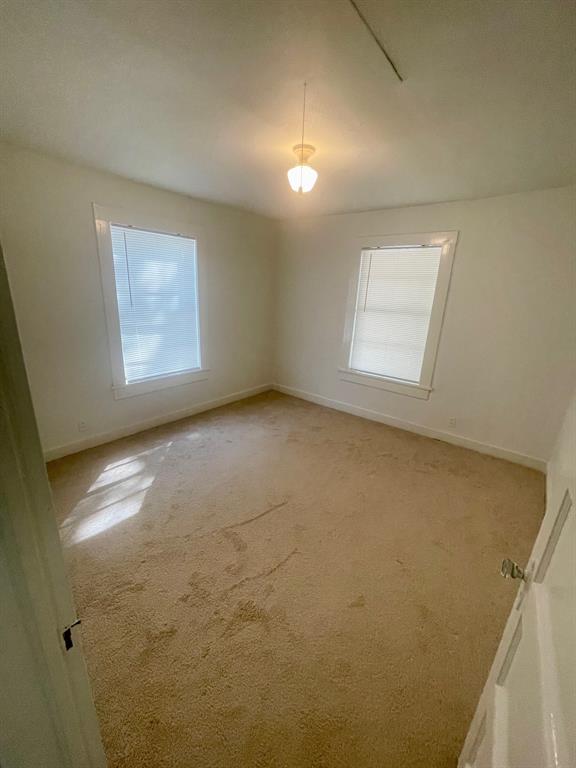 805 N Powell Parkway Property Photo 12