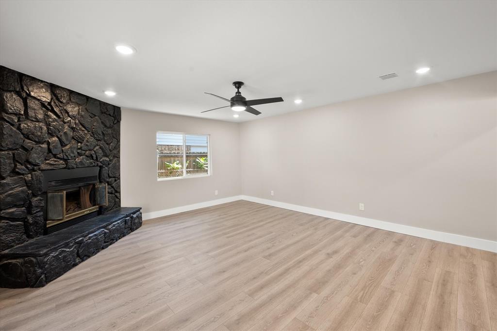 233 Murphy Road Property Photo 16