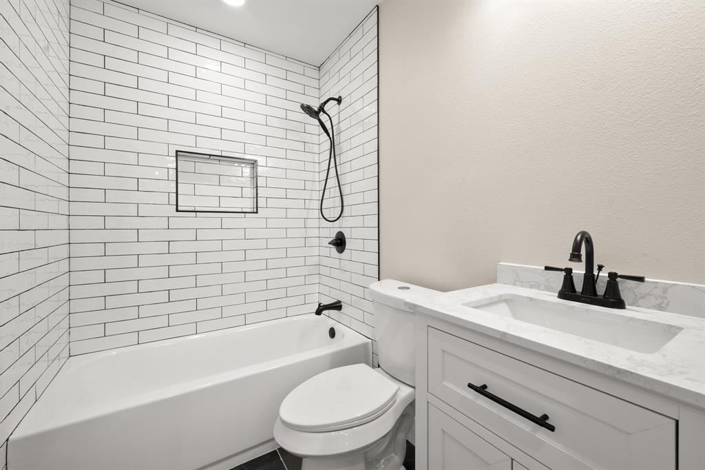 233 Murphy Road Property Photo 24
