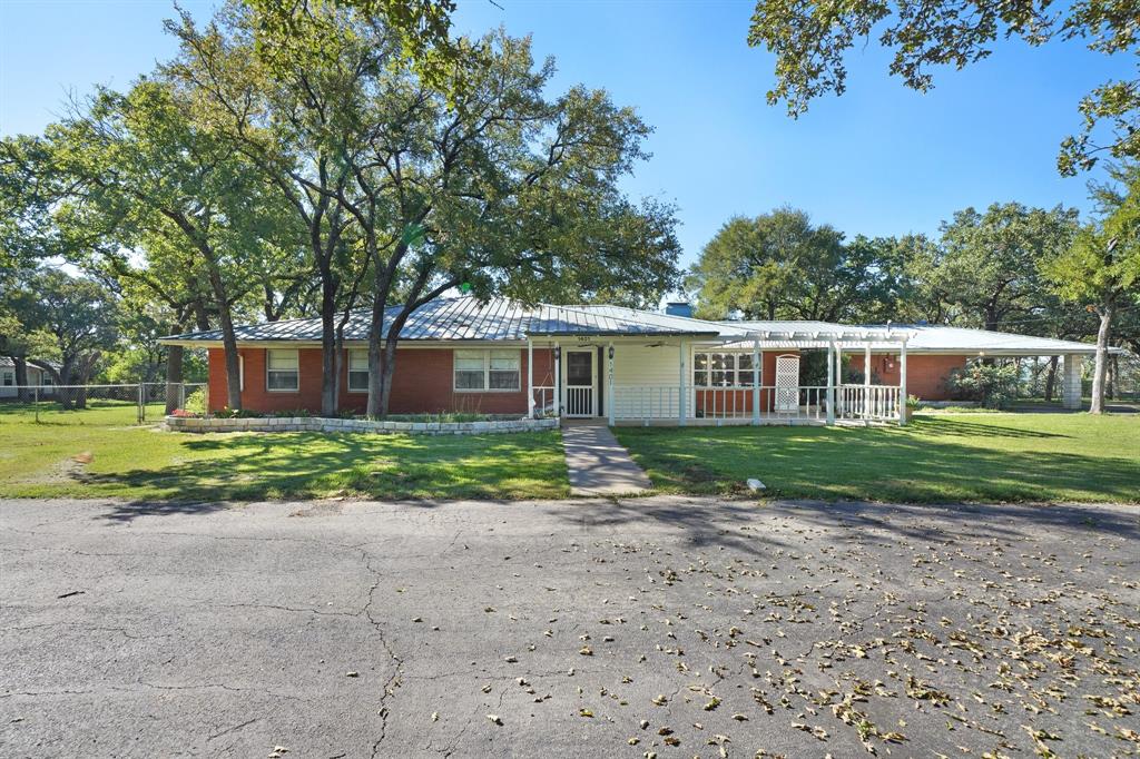 1401 Cactus Street Property Photo 9