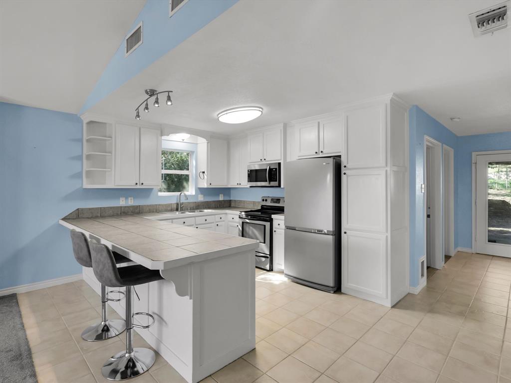 2712 Austin Drive Property Photo 10