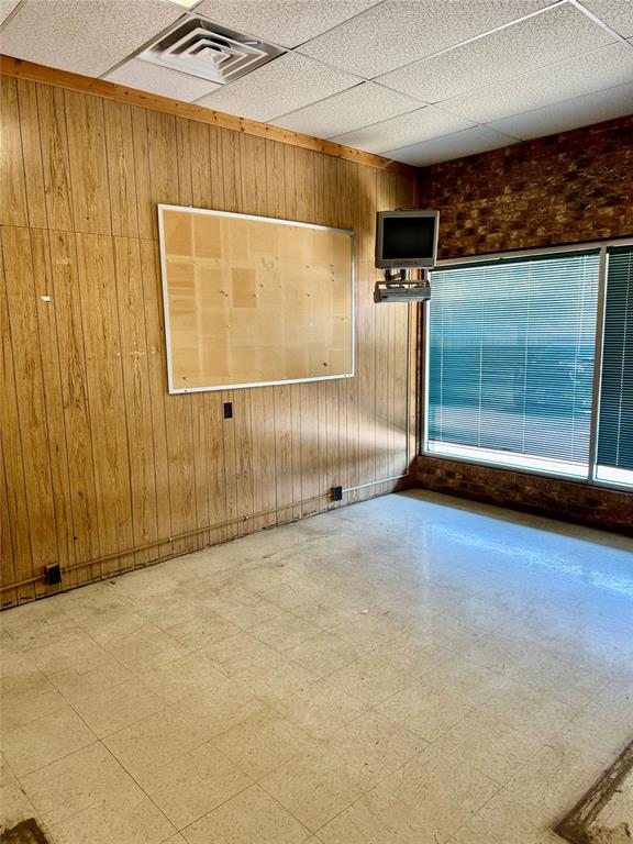 900 Bonham Street Property Photo 4
