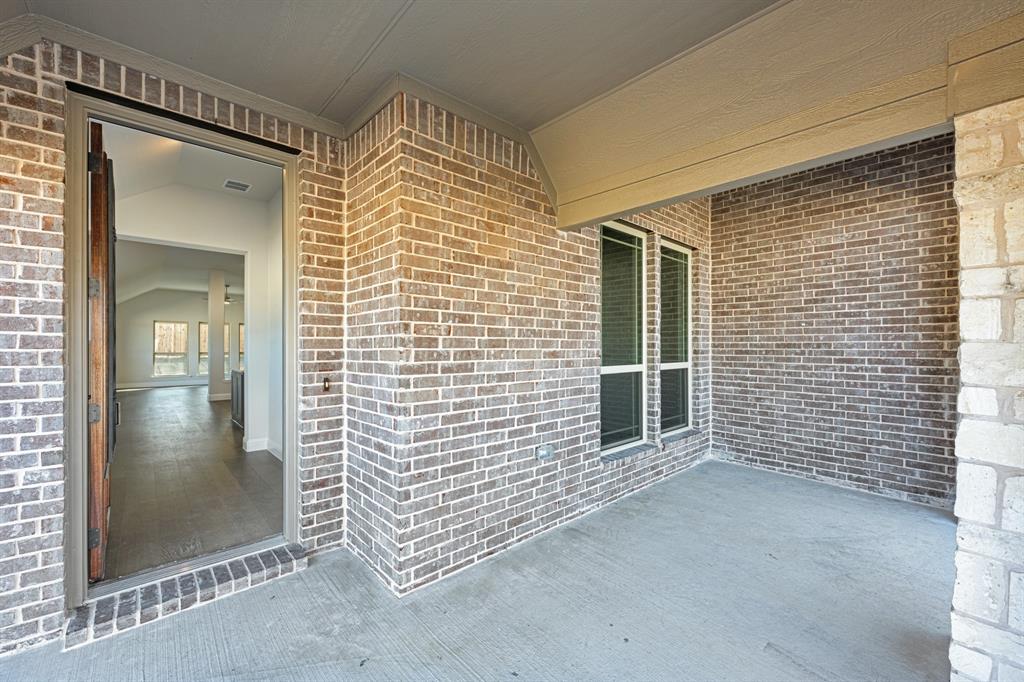 1506 Latimer Court Property Photo 4