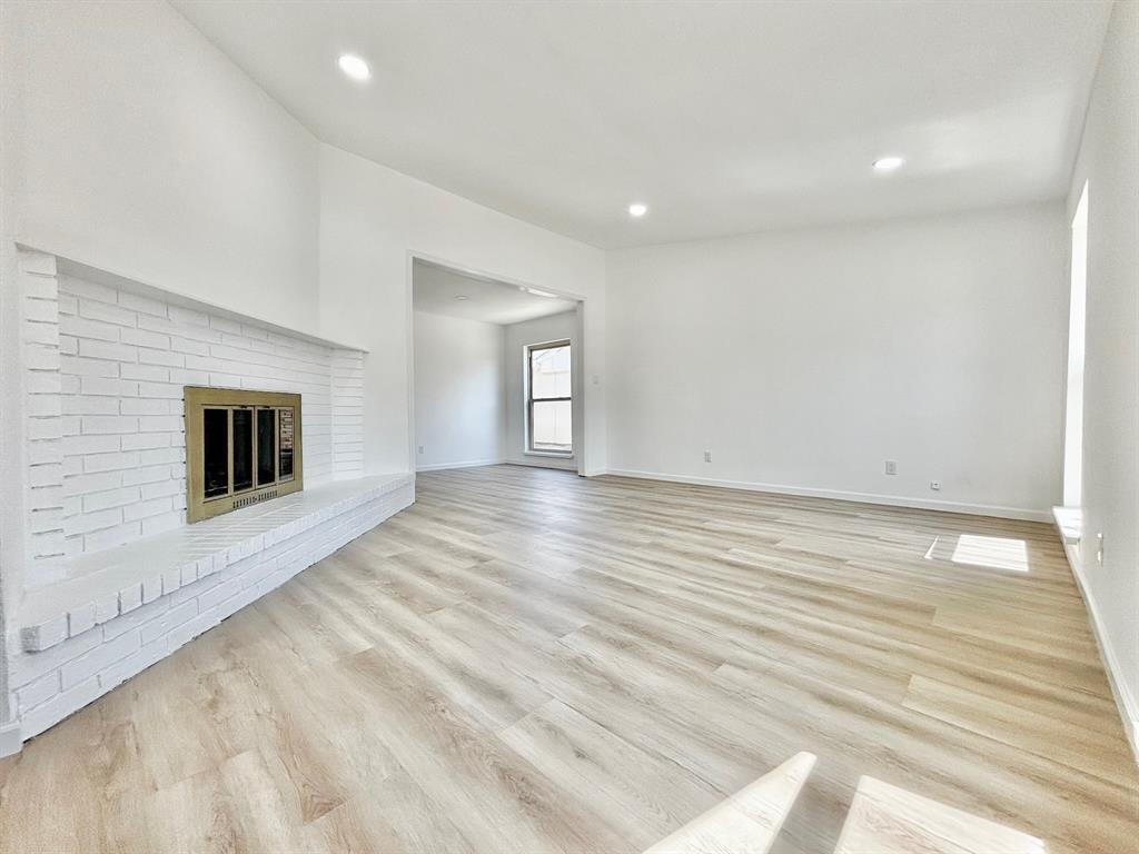 8813 Westfield Drive Property Photo 3