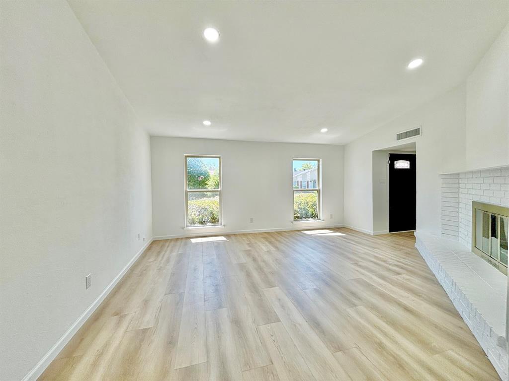 8813 Westfield Drive Property Photo 4