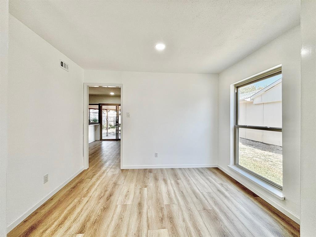 8813 Westfield Drive Property Photo 5