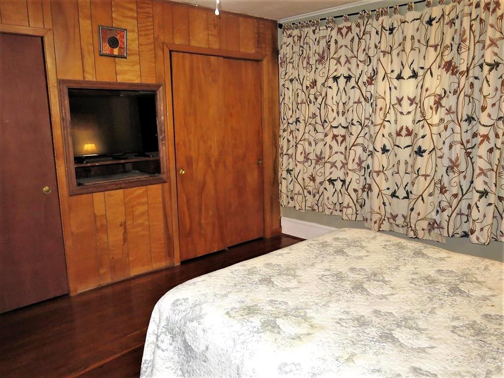 329 Dalzell Street Property Photo 12