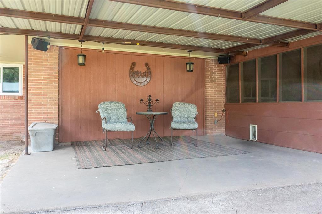 406 W Dallas Street Property Photo 36