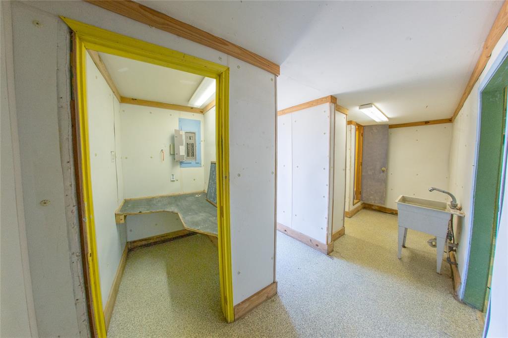 1222 Main Street Property Photo 16