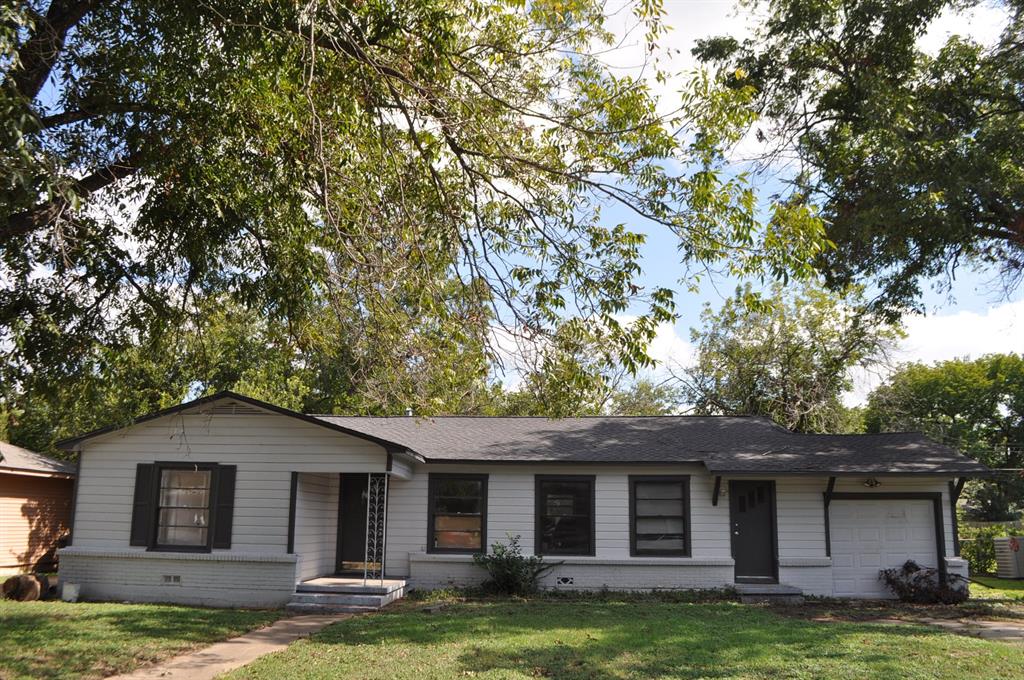 1009 Bales Street Property Photo 1