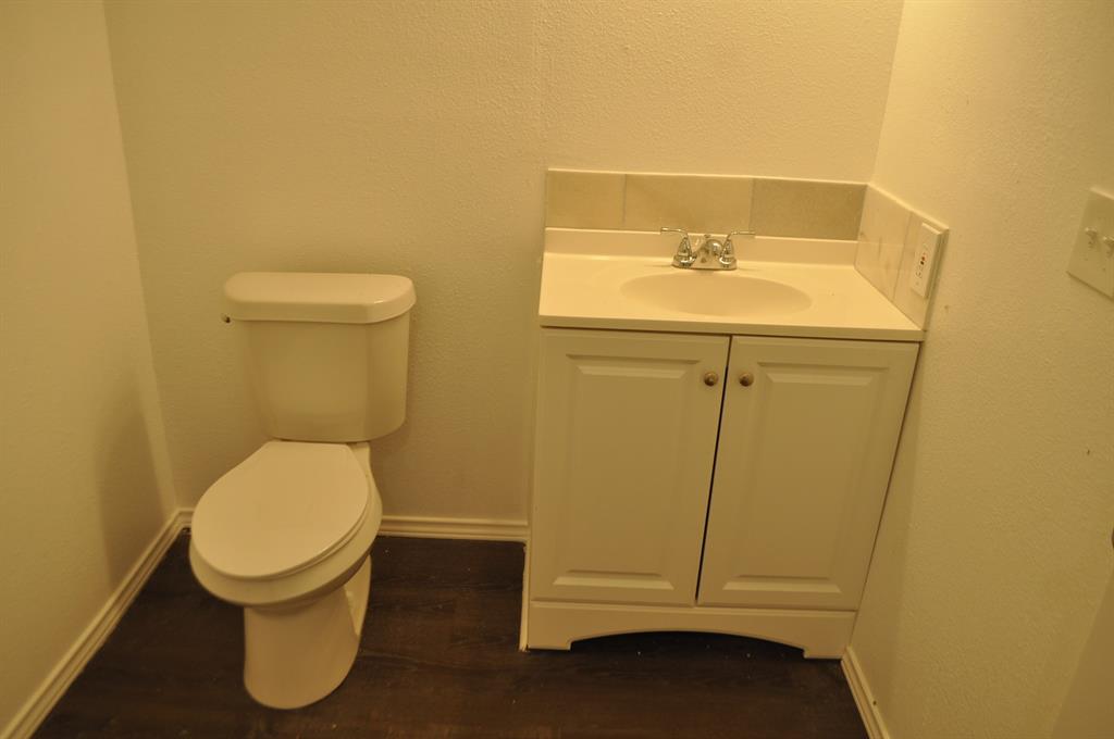 1009 Bales Street Property Photo 7