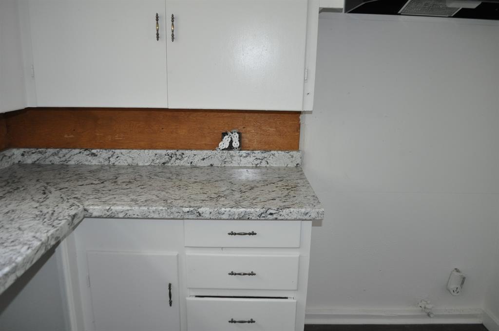 1009 Bales Street Property Photo 11