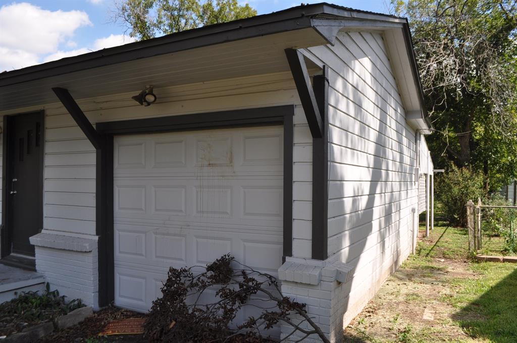 1009 Bales Street Property Photo 28