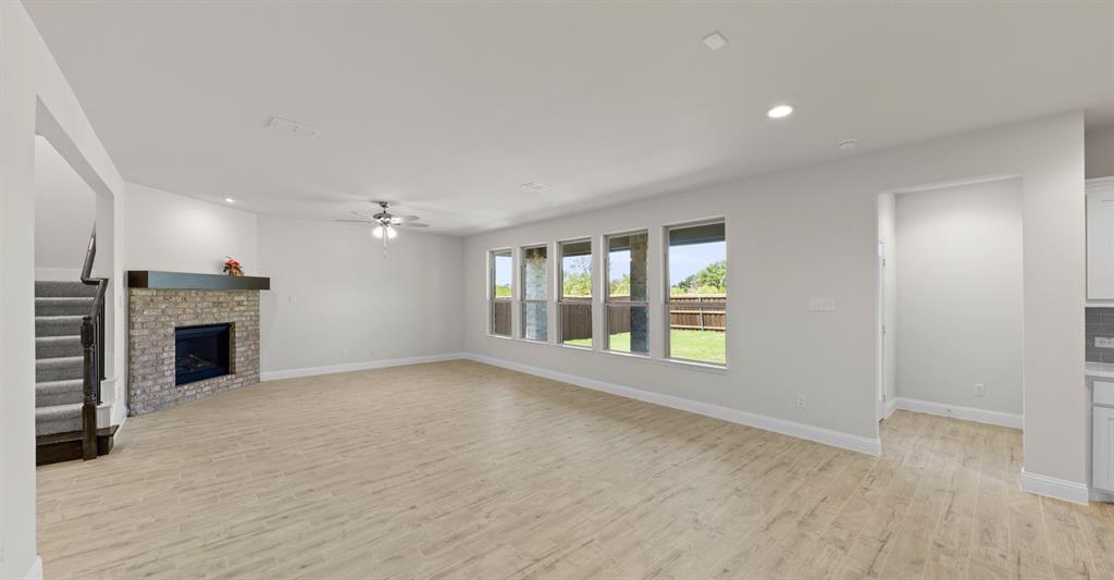 221 Redford Lane Property Photo 10