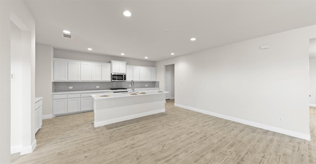221 Redford Lane Property Photo 12