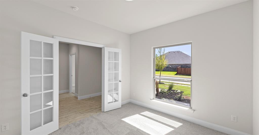 221 Redford Lane Property Photo 14