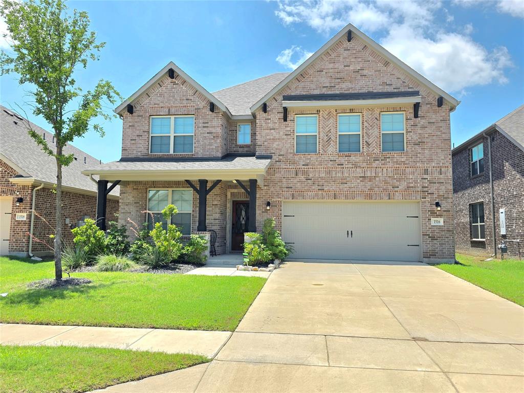 1516 Fairweather Way Property Photo 2