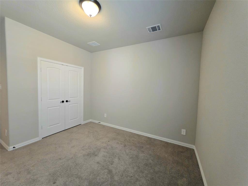 1516 Fairweather Way Property Photo 8