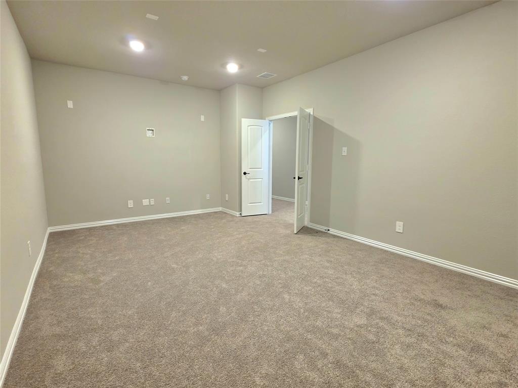 1516 Fairweather Way Property Photo 15